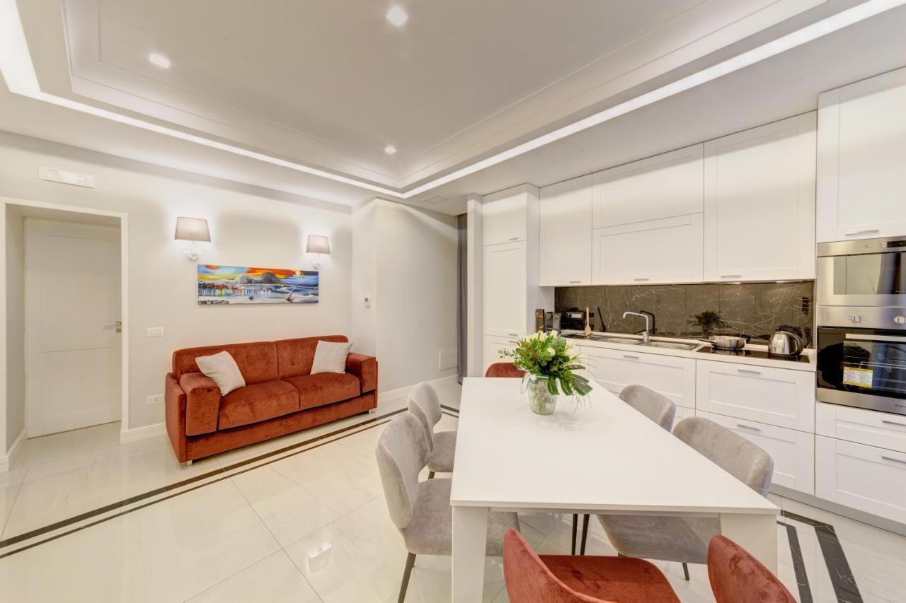 Ferienwohnung S&T Luxury House In Plebiscito Square Neapel Exterior foto